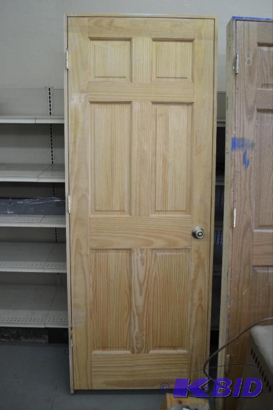 lot 19 image: 6 Panel Solid Wood Door