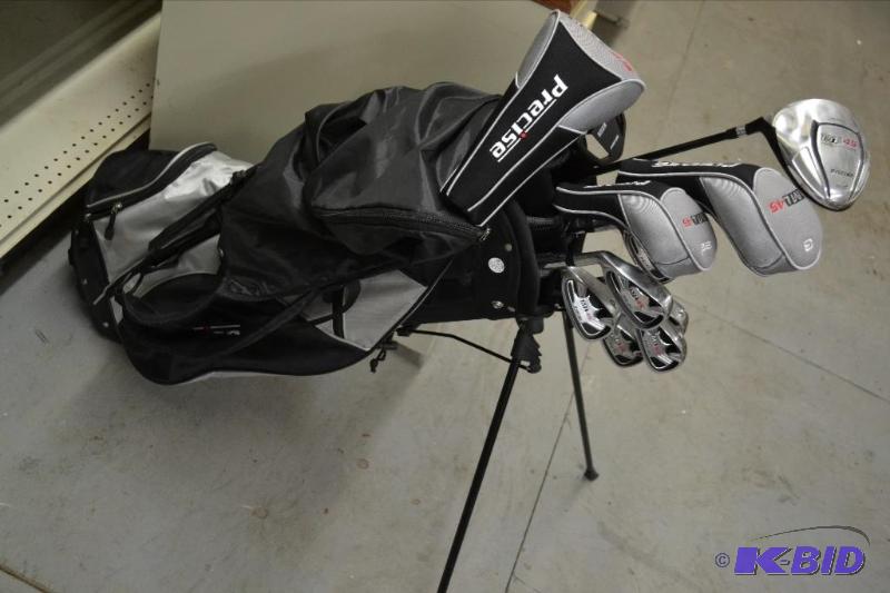 lot 190 image: Set of Left-Handed Golf Clubs