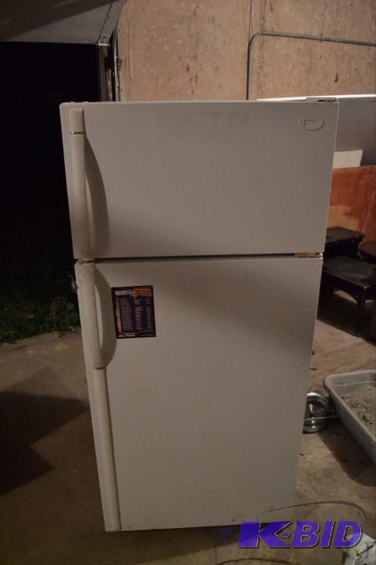 lot 214 image: Refrigerator