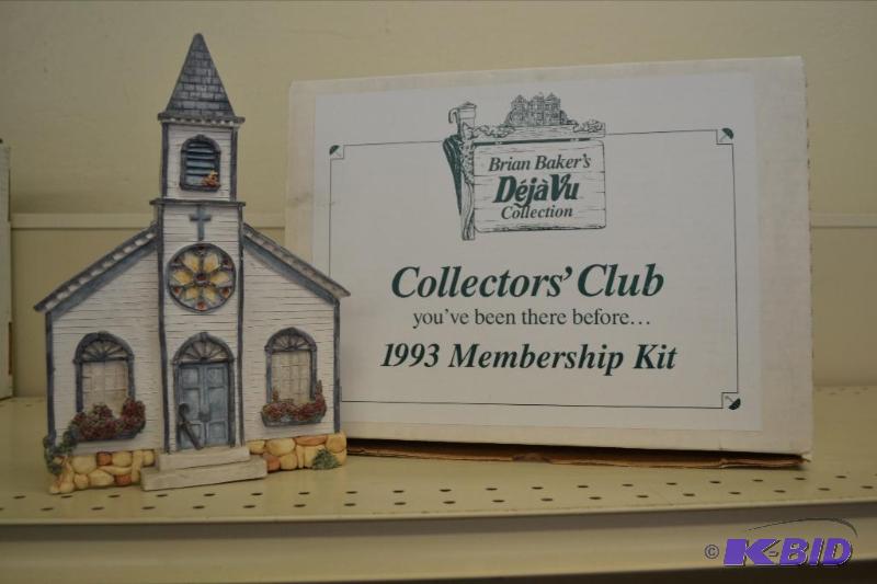 lot 43 image: Michaels Brian Bakers Deja Vu Collection - 1522 Country Church