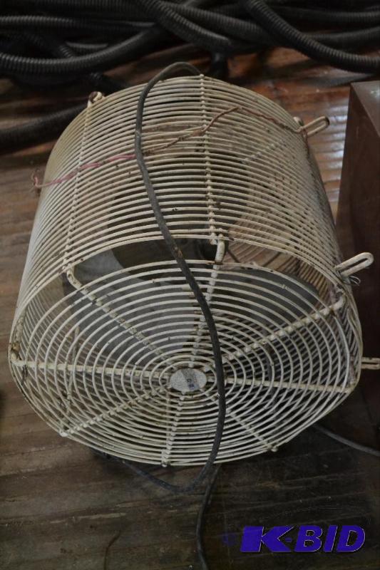 lot 6 image: Industrial Fan