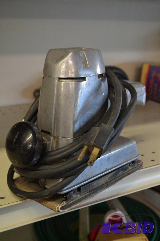 lot 64 image: Craftsman Orbital Sander