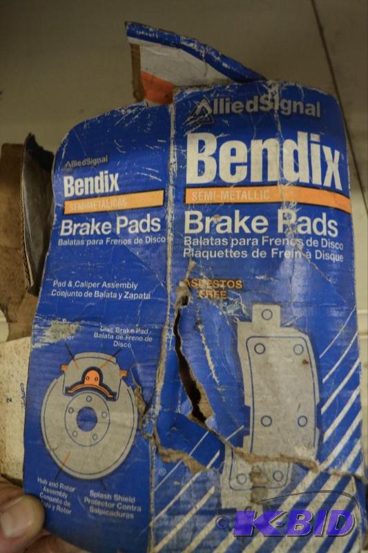 lot 75 image: Bendix Brake Pads