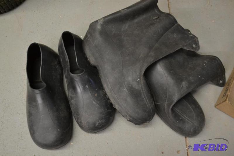 lot 90 image: Rubber Boots