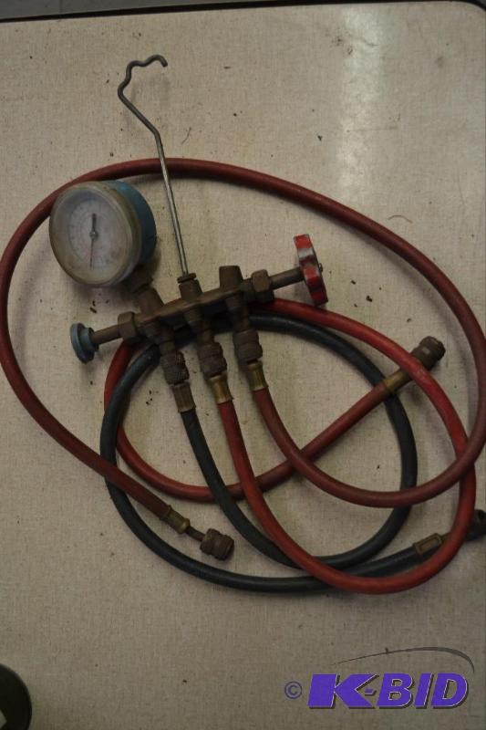 lot 94 image: Air Conditioning Recharging Valve
