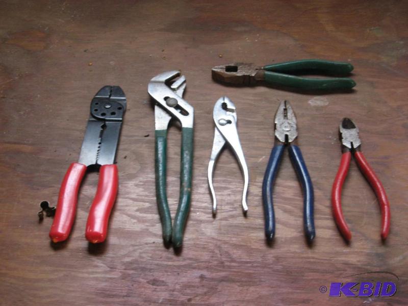 Pliers Lot