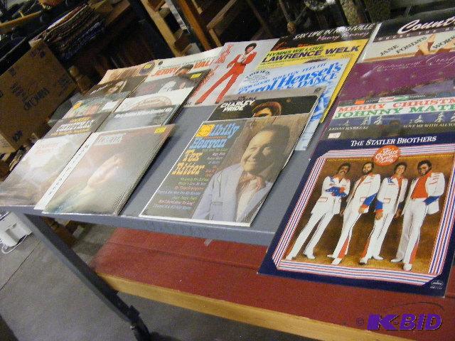 Lot of Records, 25 albums. Mostly country mus...