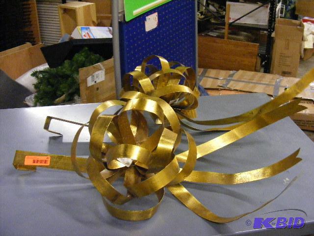3 metal over the door bows. Posable, retail f...