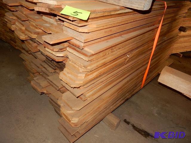 300 pieces of 6 in x 1in x 6ft Dog Earred Ced...