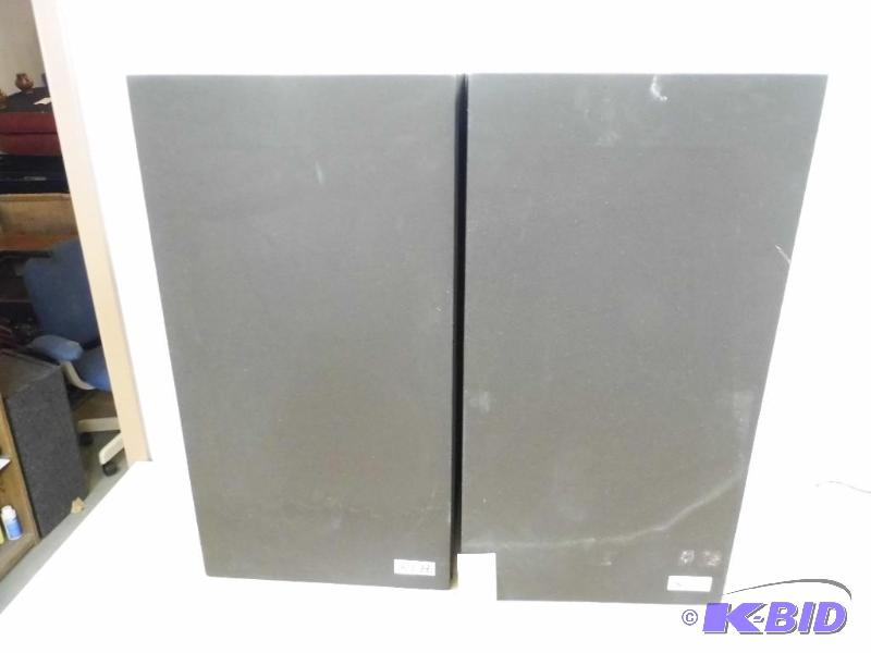 Pair KLH Speakers