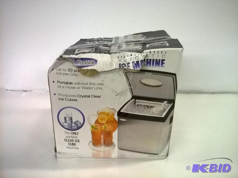 lot 13 image: MaxiMatic MIM-5802 Mr Freeze Portable Ice Maker (box damage)
