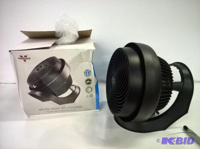 lot 31 image: Vornado 733 Full-Size Whole Room Air Circulator Fan