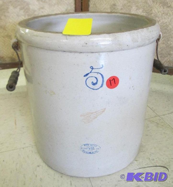 lot 16 image: Redwing Union stoneware crock from MN patente...
