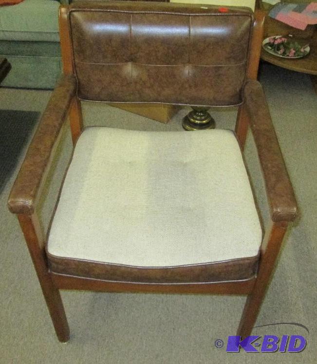 lot 69 image: Vintage brown vinyl chair with white seat...