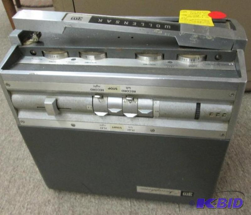 lot 86 image: Vintage 3M Wollensak reel to reel player, wor...