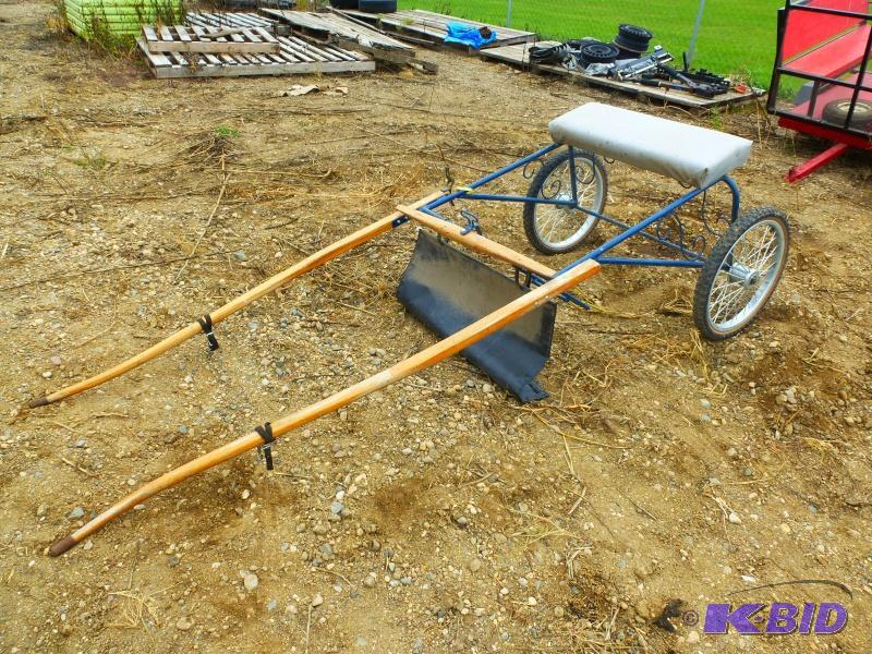 Horse cart 2 wheel cart Blue with gray padde...
