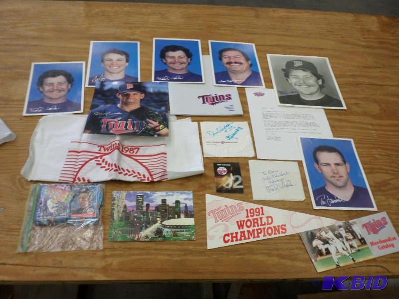 lot 100 image: Lot Of Collectible MN Twins Sports Memorabili...