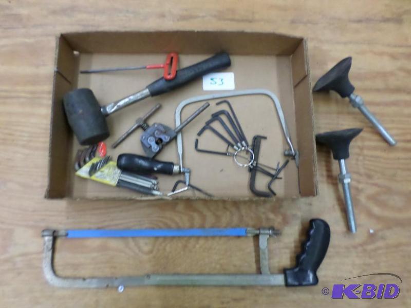 lot 53 image: Lot Of Misc Hand Tools...
