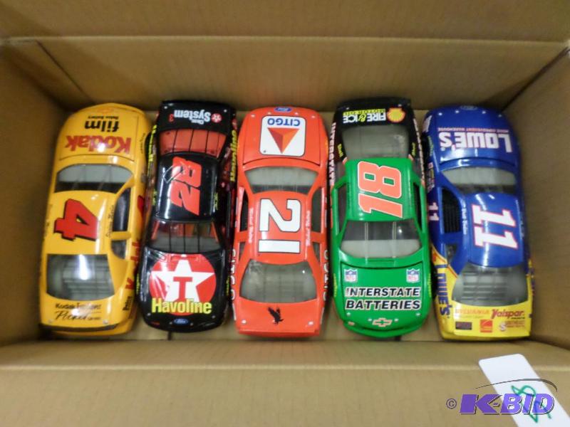 lot 58 image: (5) Various Die-Cast Cars...