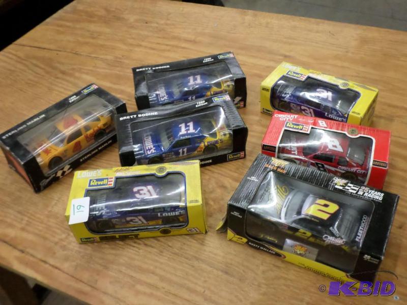 lot 61 image: (7) Various Die-Cast Cars With Boxes...