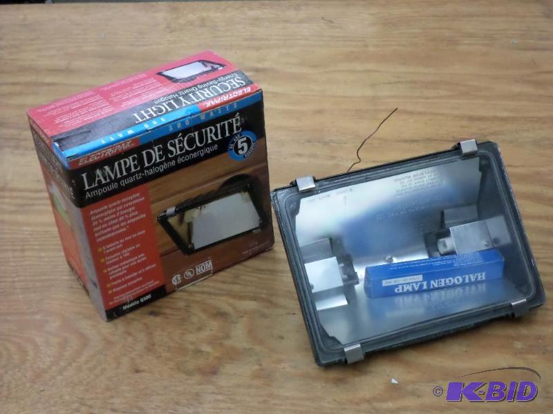 lot 68 image: (2) 120Volt Security Lights...