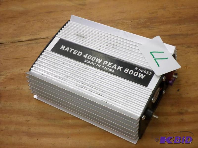 lot 77 image: 400 Watt (800 Peak) Power Converter...