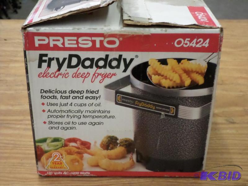 lot 88 image: Presto Fry Daddy Deep Fryer...