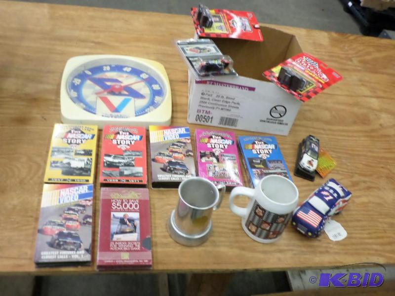 lot 97 image: Lot Of Neat Collectible Nascar Items & Mo...