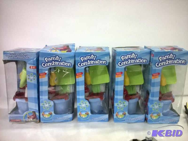 Toy Cleaning Sets, Lot of 5 box damage