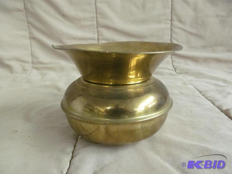 lot 100 image: Brass