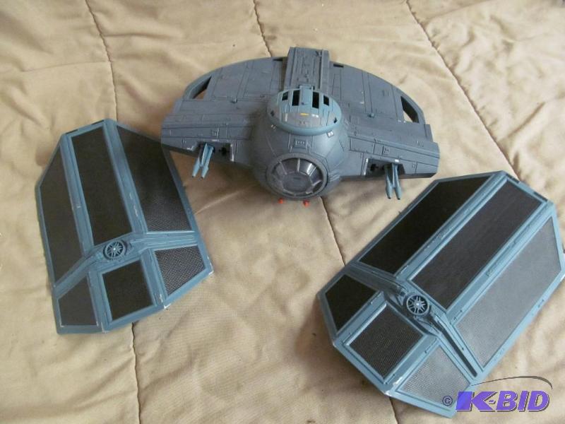 lot 141 image: Toy