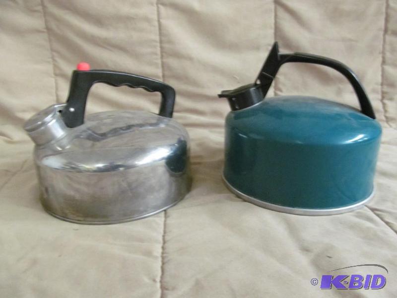 lot 58 image: Teapot