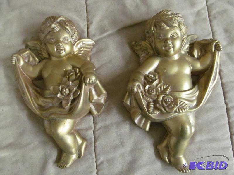 lot 78 image: Decor