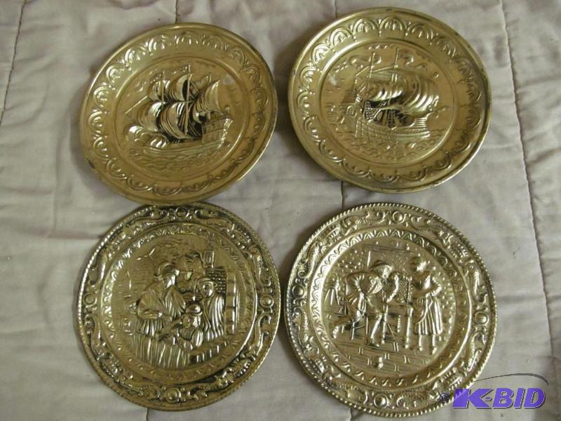 lot 92 image: Wall Decor