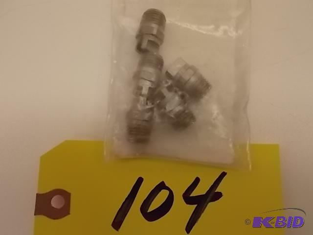 lot 104 image: 5 pk. Spray Tips, Model NZ1520, 5000 PSI, Siz...
