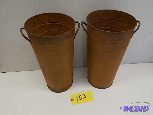 lot 153 image: (2) French Pots...
