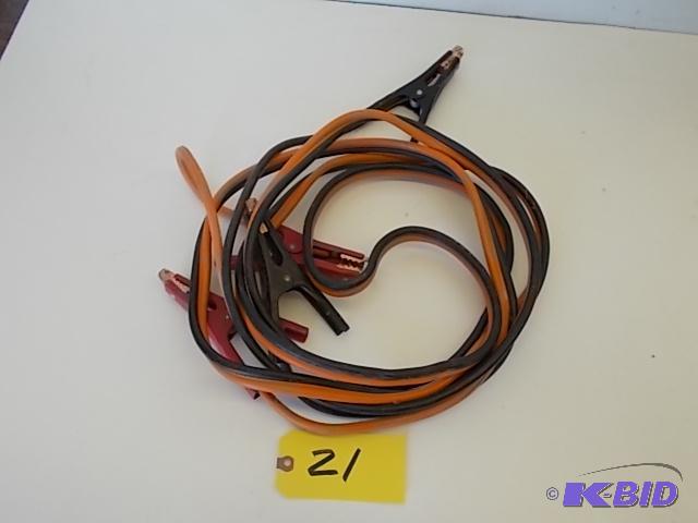 lot 21 image: 16 Heavy Duty Jumper Cables With Side Termin...