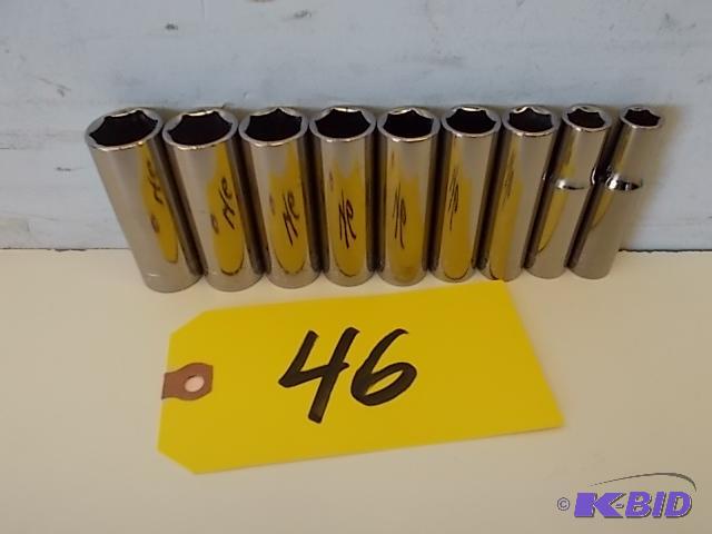 lot 46 image: Craftsman 9 pcs. 6 Point Deep Sockets, 9-18 x...