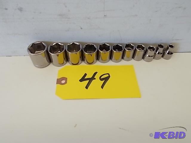 lot 49 image: Craftsman 11 pcs. 6 Point Sockets, 14-78 x ...