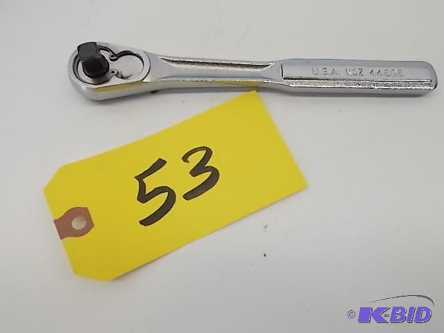 lot 53 image: Craftsman 38" Ratchet...