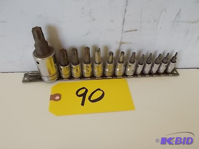 lot 90 image: Snap On 13 pc. Torx Sockets Set, T8-T60...