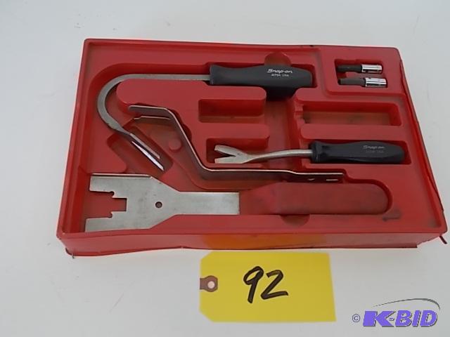lot 92 image: Snap On Trim & Door Tools...