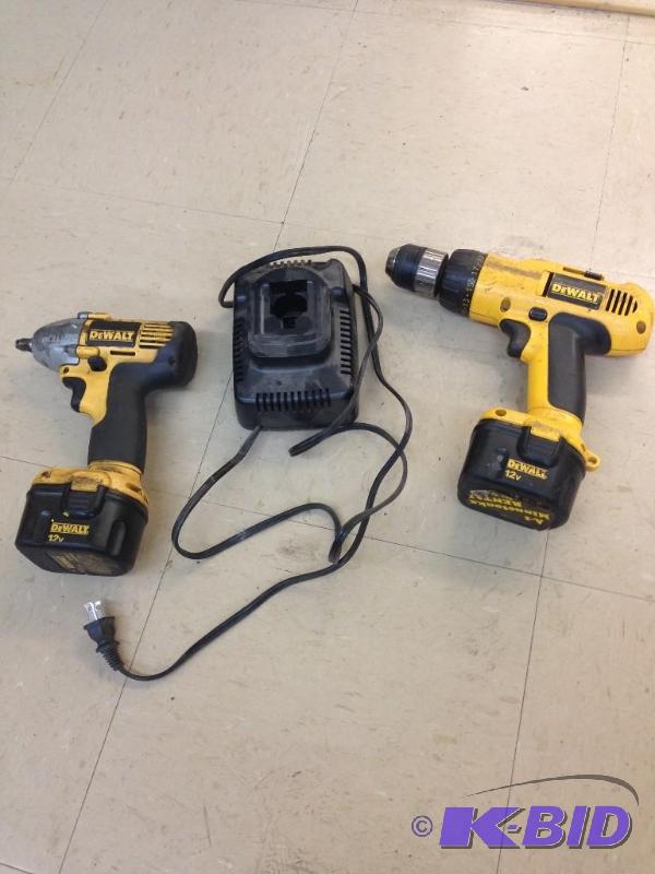 lot 128 image: Lot of (3) DeWalt&nbspTools - (2) Cordless D...