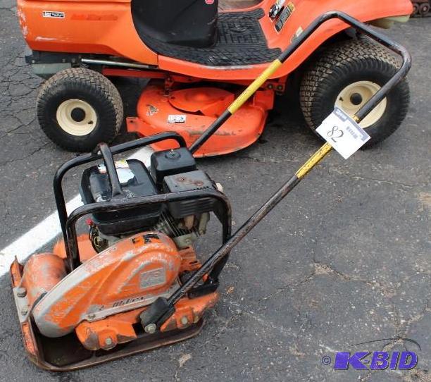 lot 82 image: Mikasa Walk-behind Plate Compactor MVC88GH. ...