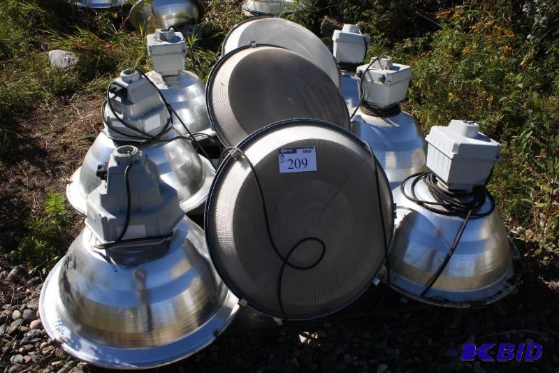 lot 209 image: Lot of (9) General Electric Lightbulb ballast...