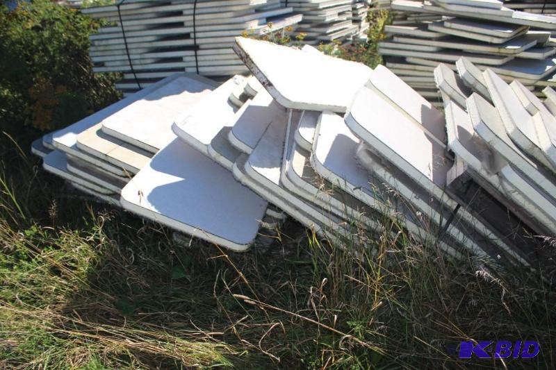 lot 258 image: Lot of (50) Insulated Foam Cut Out Rounded ...