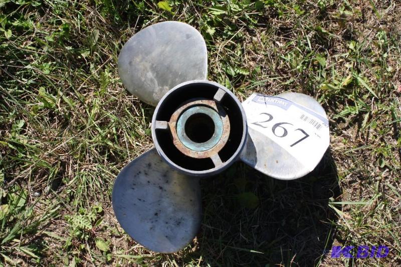 lot 267 image: Boat propeller blade 14 78" 21 pitch...