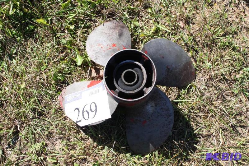 lot 269 image: Boat propeller blade 14 12" 17 pitch...