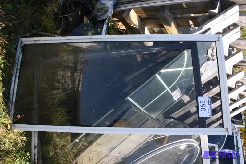lot 290 image: Lot of (2) Windows Casement Window, White Vi...