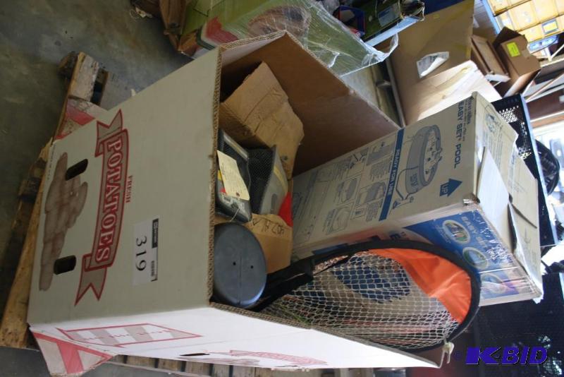 lot 319 image: Gaylord Lot of Sporting Goods with a value of...
